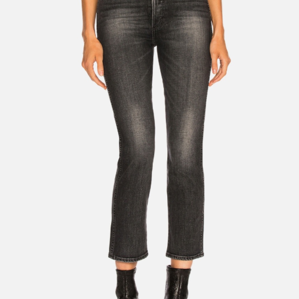 AMO High Rise Cropped Jean in Vixen
